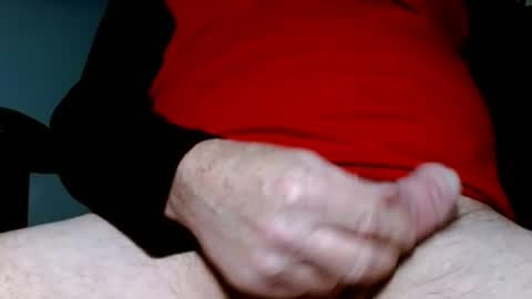 Snapshot of cozycanuck chatting on April 4, 2026, 5:49 am CozyCanuck online show from April 4, 2026, 5:49 am