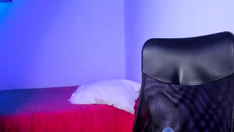 cracker online show from February 25, 2025, 1:20 am