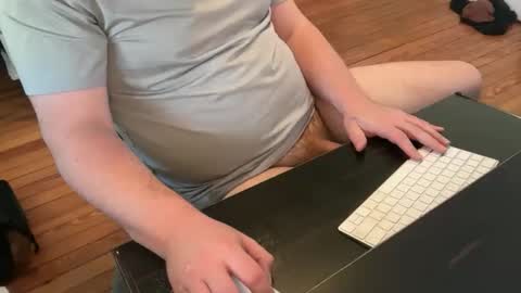 crackthesky886 online show from November 12, 2025, 9:14 pm