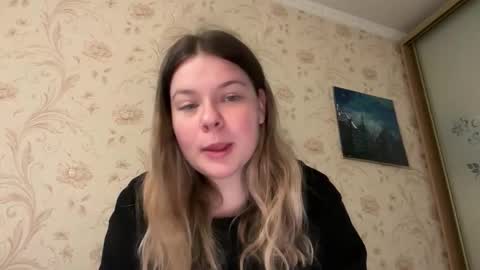 Elise online show from October 16, 2025, 2:07 pm