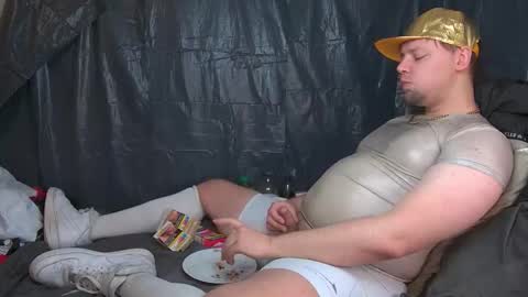 Snapshot of cravingboy chatting on November 16, 2025, 1:28 pm robin online show from November 16, 2025, 1:28 pm