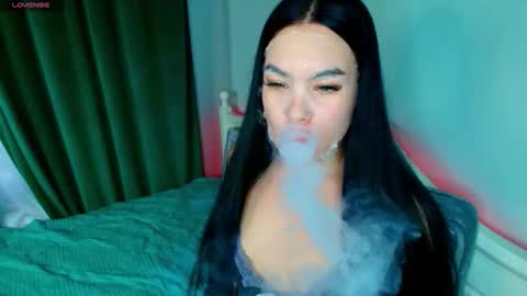 Snapshot of crazy__berry chatting on October 14, 2025, 6:47 am Eva online show from October 14, 2025, 6:47 am