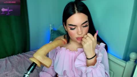 Eva online show from November 7, 2025, 7:19 am