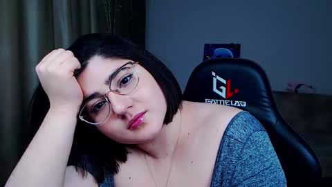 Snapshot of crazy_bunya chatting on December 6, 2024, 1:44 pm Crazy Bunya online show from December 6, 2024, 1:44 pm