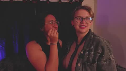 Snapshot of crazy_cakes_ chatting on September 12, 2025, 4:45 am Lexie Rose online show from September 12, 2025, 4:45 am