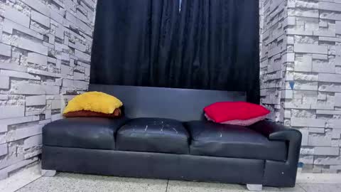 Snapshot of crazy_sex_cult chatting on January 13, 2026, 1:05 pm Crazy Sex Cult- Girl Thayler Age 18- Boy Louis Age 20 online show from January 13, 2026, 1:05 pm