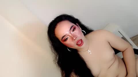 Hot Ayisha online show from December 24, 2024, 7:44 pm