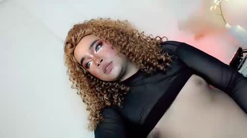 Hot Ayisha online show from February 21, 2025, 6:15 pm