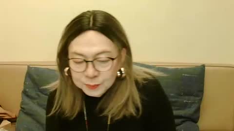 Kelly   online show from December 21, 2025, 3:30 pm