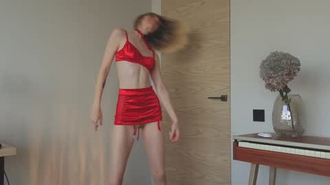 Mari Rehabilitation after surgey 12 -27 november. Support me when i offline C online show from October 1, 2025, 4:29 am