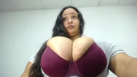 Snapshot of crazyonme chatting on June 10, 2026, 3:18 am diosalinda online show from June 10, 2026, 3:18 am