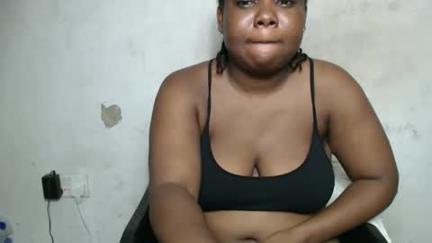 Snapshot of crazyslut17 chatting on September 14, 2025, 3:05 am crazyslut17 online show from September 14, 2025, 3:05 am