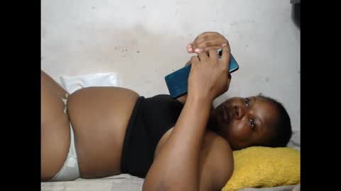 Snapshot of crazyslut17 chatting on September 21, 2025, 8:32 pm crazyslut17 online show from September 21, 2025, 8:32 pm