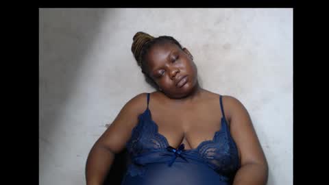 Snapshot of crazyslut17 chatting on October 23, 2025, 11:35 pm crazyslut17 online show from October 23, 2025, 11:35 pm