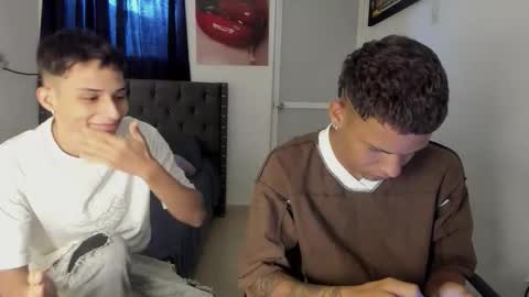 crazzy_master1 online show from April 5, 2026, 6:49 pm