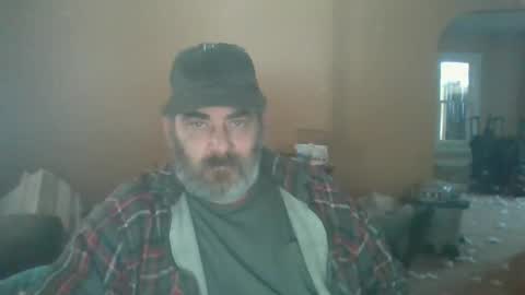 Snapshot of cre9876 chatting on December 17, 2024, 7:37 pm alway horny online show from December 17, 2024, 7:37 pm