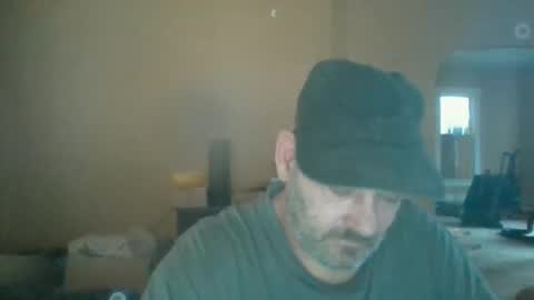 Snapshot of cre9876 chatting on November 24, 2025, 4:40 pm alway horny online show from November 24, 2025, 4:40 pm