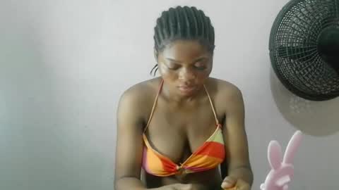 Snapshot of creamy_babyx chatting on May 11, 2026, 9:04 am Creamy babyx online show from May 11, 2026, 9:04 am