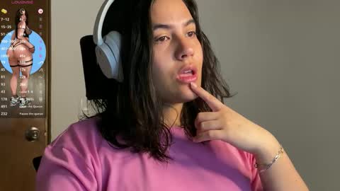 Snapshot of creamy_zamy chatting on December 14, 2025, 3:12 am Your Indie Cream Dream online show from December 14, 2025, 3:12 am