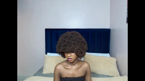 queen online show from October 8, 2025, 1:47 am