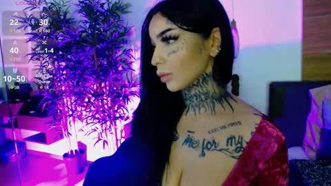 Snapshot of creamyinkk chatting on January 9, 2026, 6:05 am Sophie online show from January 9, 2026, 6:05 am