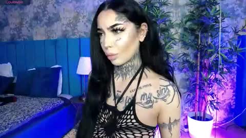 Snapshot of creamyinkk chatting on February 7, 2026, 7:23 am Sophie online show from February 7, 2026, 7:23 am