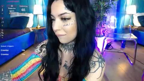 Snapshot of creamyinkk chatting on February 22, 2026, 7:19 am Sophie online show from February 22, 2026, 7:19 am