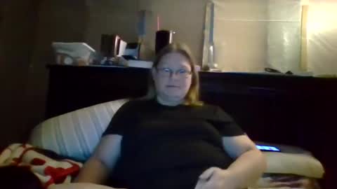 Snapshot of creamymadona chatting on February 12, 2025, 3:18 am Heather online show from February 12, 2025, 3:18 am