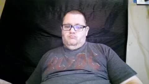 Snapshot of creeeping_death chatting on March 4, 2025, 5:56 pm The hopeless romantic online show from March 4, 2025, 5:56 pm