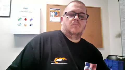 Snapshot of creeeping_death chatting on September 14, 2025, 12:54 am The hopeless romantic online show from September 14, 2025, 12:54 am