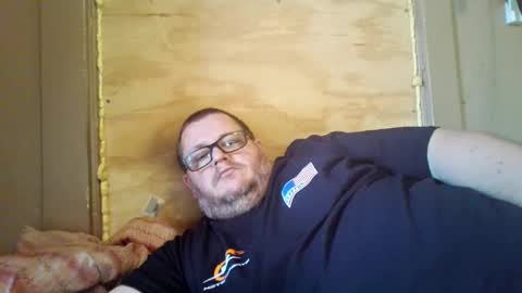 Snapshot of creeeping_death chatting on October 20, 2025, 8:42 pm The hopeless romantic online show from October 20, 2025, 8:42 pm