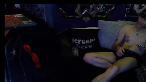 Snapshot of crescentx chatting on December 28, 2024, 10:34 pm Damien Mourningstar online show from December 28, 2024, 10:34 pm