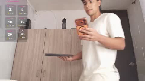 crh58_ online show from February 6, 2026, 5:49 pm