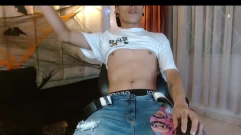 criiscs online show from October 28, 2025, 9:24 am