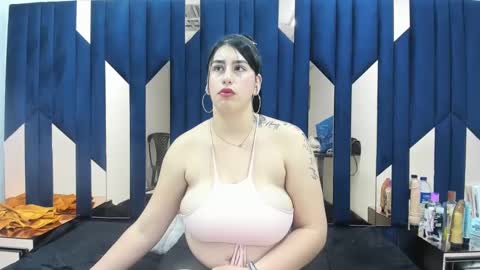 Snapshot of criistaal__ chatting on December 31, 2024, 8:15 am Criistaal online show from December 31, 2024, 8:15 am