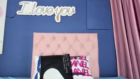 Cris Evanz online show from February 7, 2025, 7:06 pm