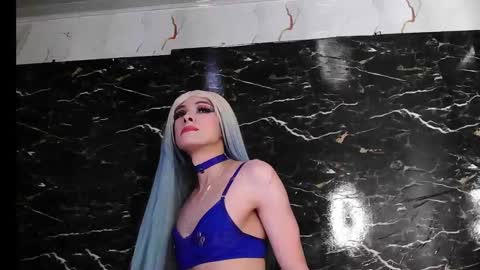 crislingery_doll online show from December 31, 2024, 2:03 pm