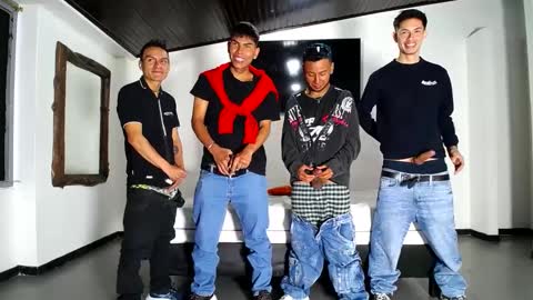 Snapshot of crismens chatting on October 3, 2025, 12:24 pm crismens online show from October 3, 2025, 12:24 pm