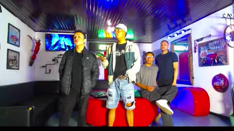 Snapshot of crismens chatting on November 30, 2025, 8:02 pm crismens online show from November 30, 2025, 8:02 pm