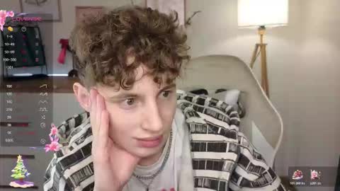 Snapshot of crisp1n chatting on February 5, 2026, 9:58 am Chris online show from February 5, 2026, 9:58 am