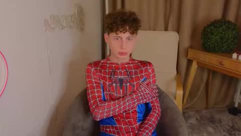 Snapshot of crisp1n chatting on February 8, 2026, 1:20 am Chris online show from February 8, 2026, 1:20 am