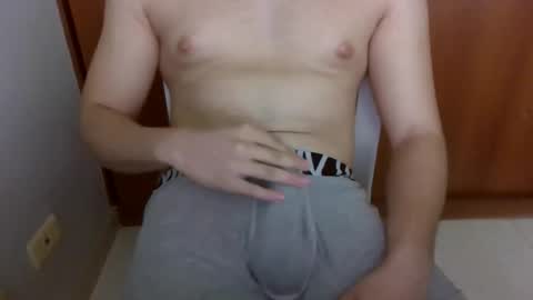 Snapshot of crissss18 chatting on March 27, 2026, 2:17 pm crissss18 online show from March 27, 2026, 2:17 pm