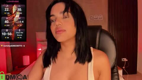 cristal__adams online show from November 12, 2025, 12:16 pm