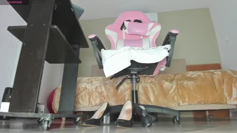 Snapshot of cristal_crossfit chatting on January 30, 2025, 3:29 pm Cristal online show from January 30, 2025, 3:29 pm