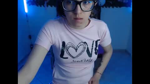 Cristal online show from October 23, 2025, 5:44 pm