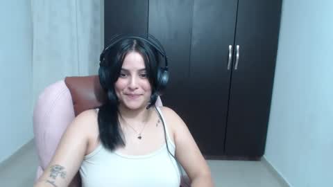 Snapshot of cristal_hot07 chatting on January 23, 2025, 8:46 am Cristal online show from January 23, 2025, 8:46 am