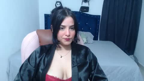 Snapshot of cristal_hot07 chatting on February 13, 2025, 2:01 am Cristal online show from February 13, 2025, 2:01 am