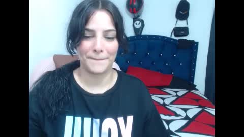 Snapshot of cristal_hot07 chatting on March 1, 2025, 1:22 am Cristal online show from March 1, 2025, 1:22 am