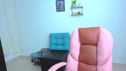 Snapshot of cristal_hot07 chatting on December 5, 2025, 1:14 am Cristal online show from December 5, 2025, 1:14 am