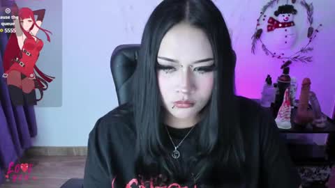 Snapshot of cristal_kosh chatting on January 4, 2025, 4:22 pm Cris online show from January 4, 2025, 4:22 pm